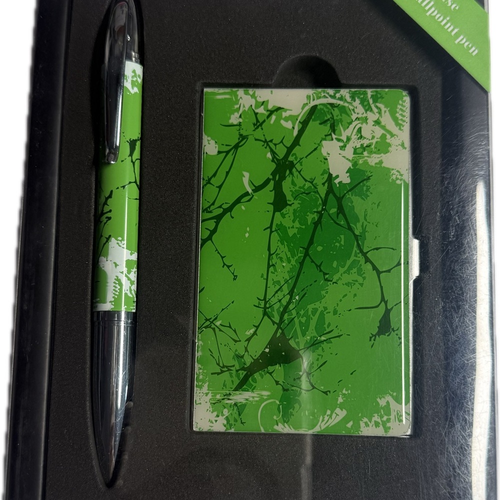 BOGO Green Stylish Pen & Business Card Set